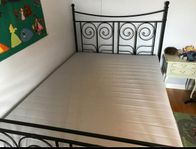 ikea säng 140cm ink resår och böddmadrass