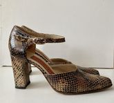Skinnskor Footlight 