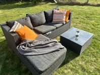 Loungesoffa med bord