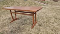 Soffbord i teak