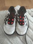 Adidas skor 