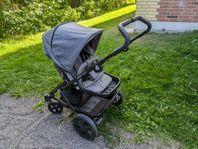 Britax Go Next komplett med liggdel och Babyskydd
