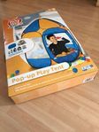 Pop-up play tent