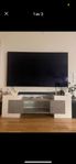 Tv-bänk