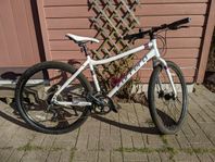 Carrera 27.5 cykel