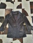 Sateen trekvarts arm kavaj strl xs. 300kr nyskick.