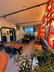 Fullt Utrustad Och Möblerad Restaurang I Hjärtat Av Borås