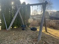 Gungställning skänkes