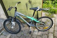 20" Cresent Narre Oväxlad