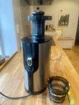 Hurom slow juicer HF-SBE06. Knappt använd.