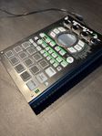 Roland SP-404A