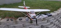 Radiostyrt flygplan FMS Skytrainer 182