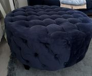 velvet blå ottoman