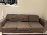 3-sits soffa bortskänkes