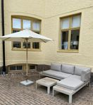 Loungegrupp utomhus Portals 4-sits med bord och parasoll