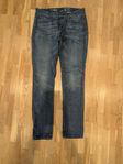 Levis jeans W28 L34