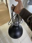 industriell lampa från Mio 