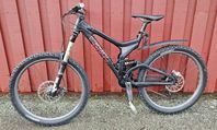 Scott Nitrous 10 Downhill