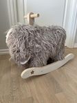 Gunghäst (mammut) ”Neo” från Kids Concept