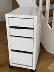 Byrå & sminkbord