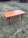 Retro soffbord i teak – stilren design!