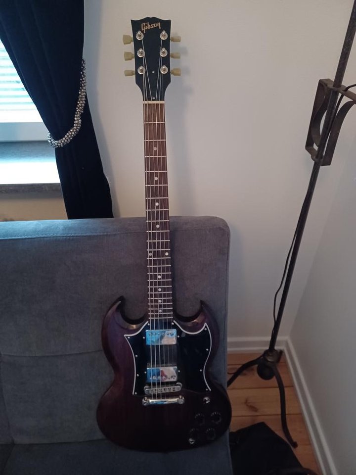 Gibson SG Special faded T