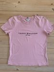 Tommy Hilfiger t-shirt i fint skick