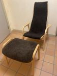 Lamino fotölj med fotpall
