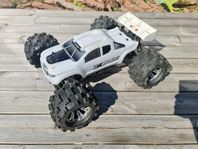 Radistyd bil, Xray XT8 Truggy