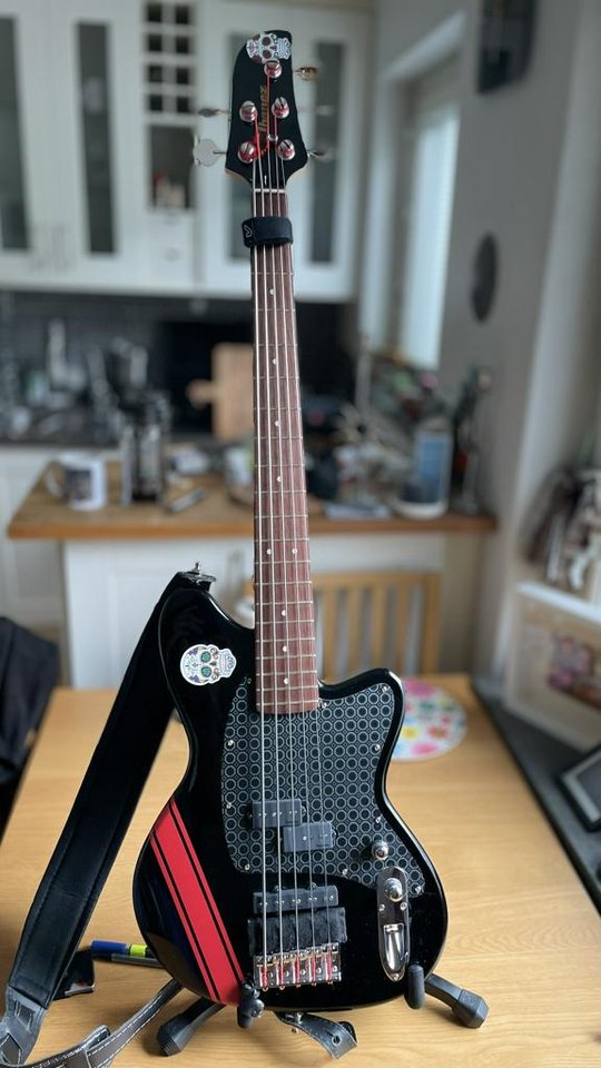 Ibanez Talman med Sadowsky mi...