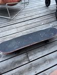 Sweet SKTBS skateboard (barnstorlek) – knappt använd!