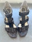 Bruna pumps sandaletter 