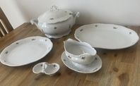 EST 1868. Märkta Zsolnay matservice 5 delar