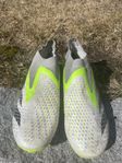 Fotbollsskor Adidas predator st 42 2/3