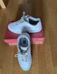 Puma M CAVEN 2.0 white sneakers 