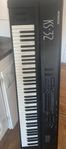 Ensoniq KS-32 synthesizer med vägda tangenter