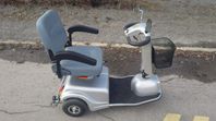 Promenadscooter / eloped med nya batterier 
