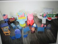 Peppa pig Greta gris leksaker säljes billigt.