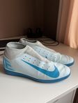 inne fotbolls skor  stl 44