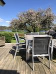 Trädgårdsbord + 4 stolar