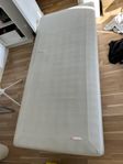 Säng från IKEA 90x200 cm