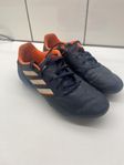 Fotbollsskor barn 4 st par 