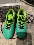 fotboll skor storlek 29