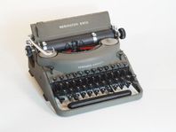 Remington Rand 7 noiseless finsk tangentbord