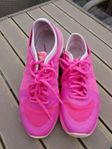 Supersnygga cerise Nike träningsskor stl 38 / 4,5