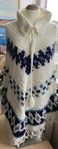 Stickad Poncho(One size)