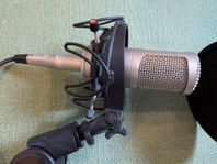 Mikrofon sp b1 + stativ broadcast ms25 Inklusive puffskydd