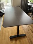 Stabilt skrivbord 160x80.