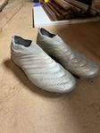 Fotbollsskor storlek 42 - Copa 20+