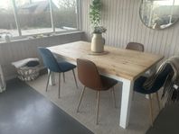 bord och stolar 